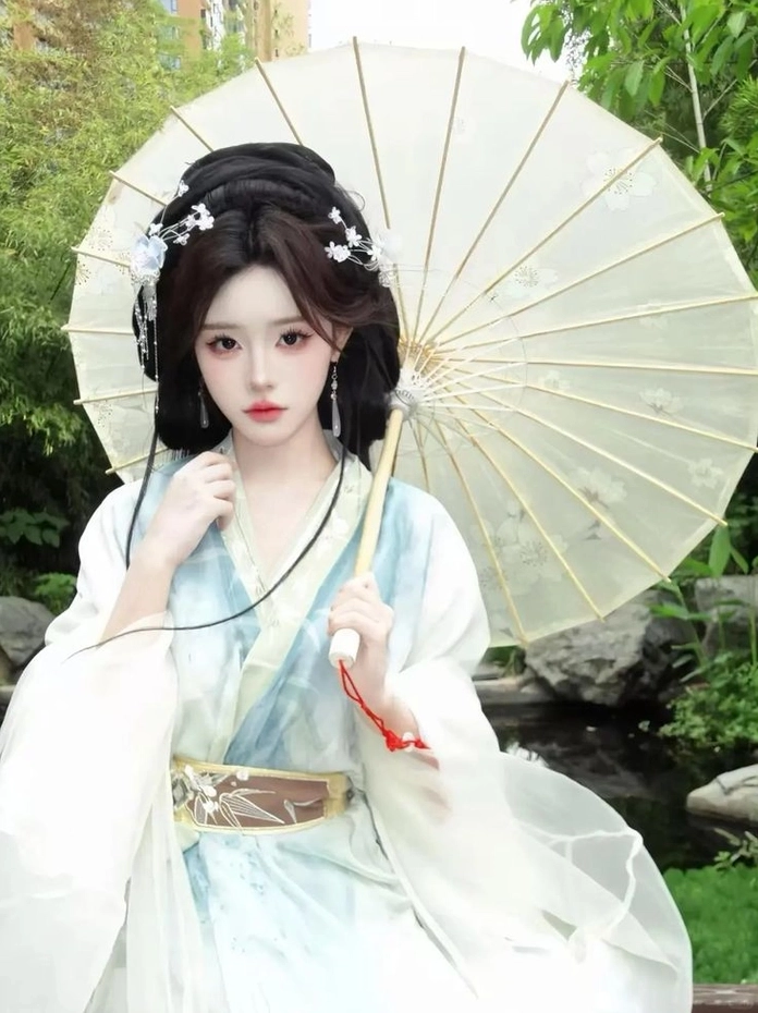 Vẻ đẹp tinh khôi thuần khiết của cô gái tuổi đôi mươi